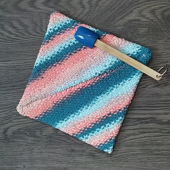 Hand Knit Hot Pad - Picture 2 of 5